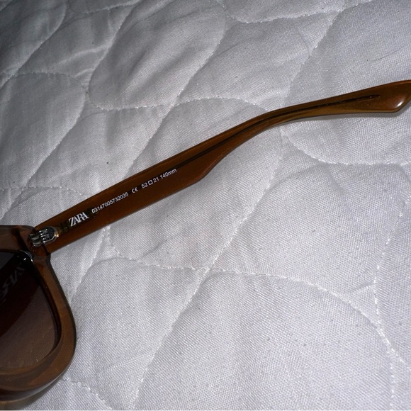 sunglasses - Picture 7 of 10